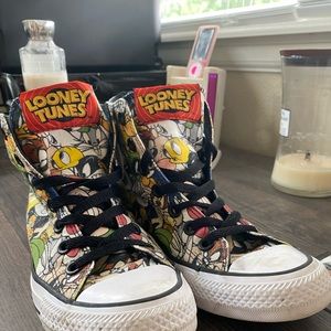 Looney toons high top converse